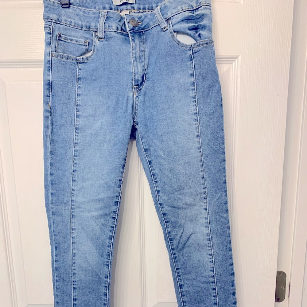 Refuge Blue Jeans Size 6